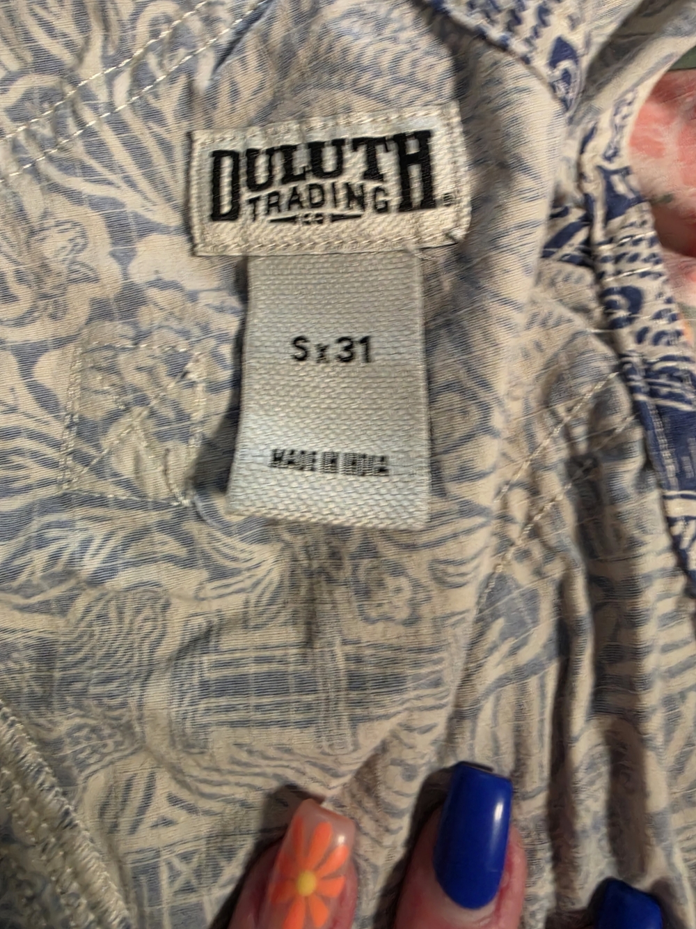Duluth Trading Co Women's Heirloom Gardening Overalls Blue & White Floral Print - Picture 3 of 7